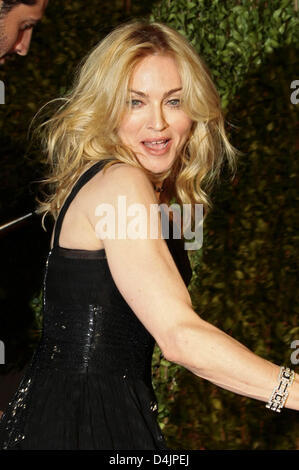 Madonna arrive à la Vanity Fair Oscar Party Tours au coucher du soleil à West Hollywood, Los Angeles, USA, dimanche, 22 février 2009. Photo : Hubert Boesl Banque D'Images