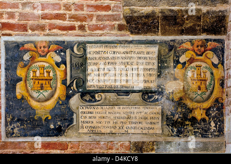 Europe Italie Piémont Albugnano Santa Maria di Vezzolano fresque du cloître Banque D'Images