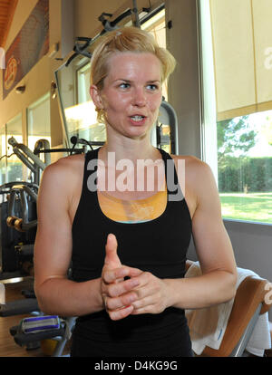 La nageuse allemande Britta Steffen, représenté à un studio de remise en forme dans le camp d'entraînement de l'Association de natation allemande DSV à Ravenne, Italie, 20 juillet 2009. Photo : BERND THISSEN Banque D'Images
