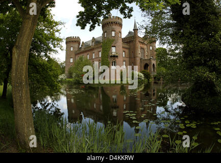 Musée du Château de Moyland Bedburg-Hau, Allemagne, 4 mai 2009. Le château abrite une collection permanente d'œuvres de Josef Beuys et est aussi un musée d'art moderne. Photo : Roland Weihrauch Banque D'Images