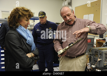 Le sénateur visite Garde côtière en N.C. Banque D'Images