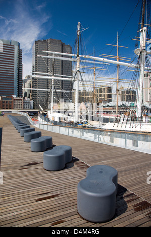 Le Wavertree, à coque en fer historique navigation bateau au South Street Seaport, Pier 16, New York Banque D'Images