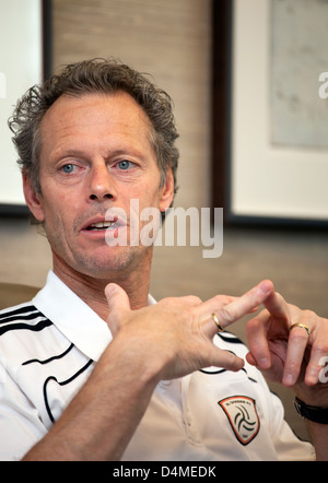 Düsseldorf, Allemagne, Michel Preud'homme, entraîneur de football club d'Al-Shabab Banque D'Images