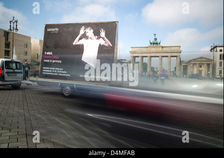 Berlin, Allemagne, guerrilla marketing au cours de la Semaine de la mode à la Pariser Platz Banque D'Images