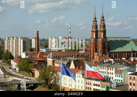 Opole, Pologne, Sadtansicht avec la cathédrale de la Sainte Croix Banque D'Images
