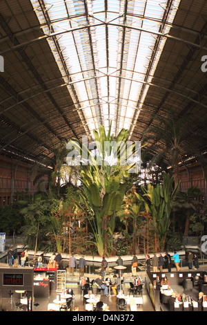 La gare la gare Atocha de Madrid Espagne Banque D'Images