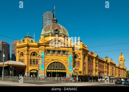 La gare de Flinders Street, Melbourne, Victoria, Australie Banque D'Images