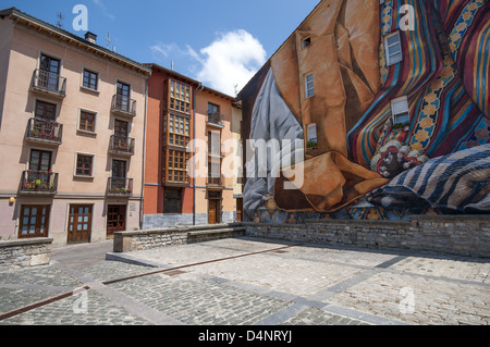 Grande photo murale sur la Plaza de las Brullerias montrant les différents métiers traditionnels à Vitoria-Gasteiz, Pays Basque, Espagne Banque D'Images