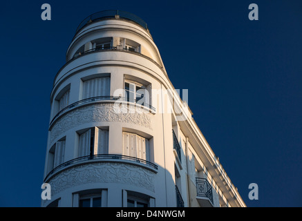 L'Art Déco "Célestins" secondary school, à Vichy (Allier - France). Le Lycée des Célestins de style Art déco à Vichy (France) Banque D'Images