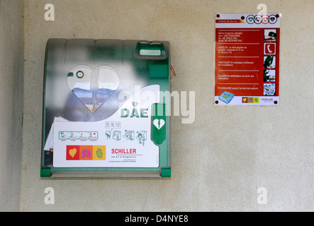 Défibrillateur externe automatisé AED,la,France Banque D'Images