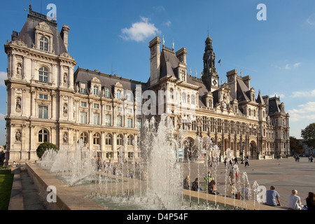 L'Hôtel de Ville (City Hall) à la place de l'Hôtel-de-Ville à Paris Banque D'Images