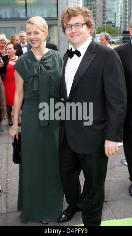 Le Prince Friso (R) et de la princesse Mabel d'Orange-Nassau assiste à la Amsterdam Dîner organisé par la Fondation de lutte contre le sida dans le Heineken Music Hall à Amsterdam, Pays-Bas, 20 juin 2009. Le dîner de charité est de recueillir des fonds pour l ?Aids Foundation ? Et ?STOP AIDS NOW !  ?Et d'attirer l'attention sur les problèmes du VIH/sida dans le secteur des entreprises. Photo : Patrick van Katwijk Banque D'Images