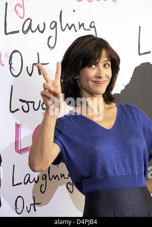 L'actrice française Sophie Marceau arrive à la photocall pour le film ?LOL - Laughing Out Loud ? À Berlin, Allemagne, 02 juillet 2009. Le film s'ouvre la 9ème Semaine du Film Français qui se déroule du 02 au 08 juillet 2009. Le film est ouvert dans les salles allemandes le 27 août 2009. Photo : RAINER JENSEN Banque D'Images