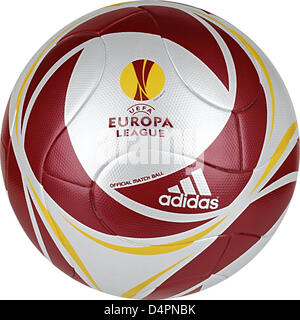 Ce document non daté photo mis à disposition par adidas montre la balle officielle de l'UEFA Europa League appelé ?el capitano ? À Herzogenaurach, Allemagne. Photo : adidas (ATTENTION : EDITORIAL SEULEMENT !) Banque D'Images