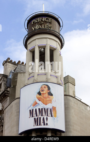 Prince of Wales Theatre Mamma Mia publicité Banque D'Images
