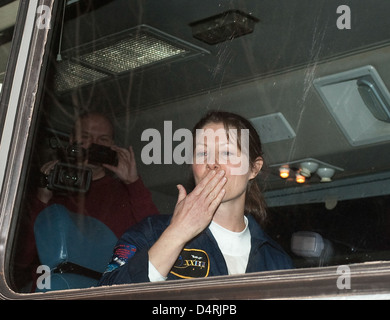 L’expédition 23 a été lancée du cosmodrome de Baïkonour au Kazakhstan le 2 avril 2010. L'équipage, dont l'astronaute de la NASA Tracy Caldwell Dyson, s'est rendu à la Station spatiale internationale pour une mission de longue durée axée sur la recherche et la maintenance à bord de l'ISS. Banque D'Images