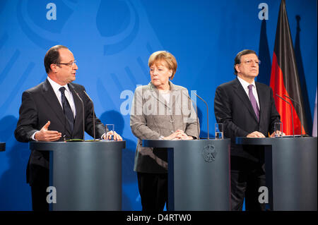 Berlin, Allemagne. 18 mars, 2013. La chancelière Angela Merkel se réunit avec les représentants de la Table ronde des industriels européens, le président français, François Hollande, le président de la Commission européenne, José Manuel Barroso et le président de la Table ronde des industriels européens, Leif Johansson, à la chancellerie. Crédits : Gonçalo Silva/Alamy Live News. Banque D'Images