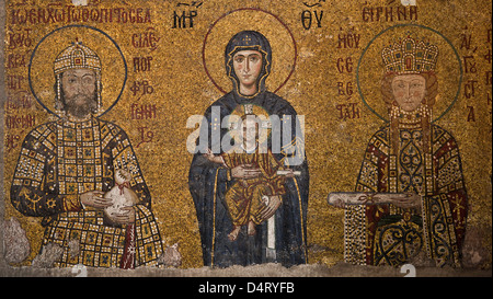 Comnène.mosaïque de Sainte-sophie, est une ancienne basilique patriarcale orthodoxe, plus tard, une mosquée, et maintenant un musée à Istanbul, Turquie. Banque D'Images