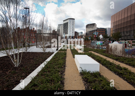 Eastside park a ouvert ses portes en mars 2013, une tranche de verdure sur la périphérie du centre-ville de Birmingham. Banque D'Images