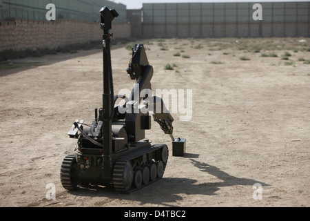 La 1849-1912 Les bomb disposal robot. Banque D'Images