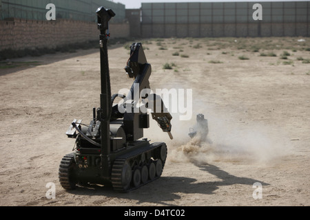 La 1849-1912 Les bomb disposal robot. Banque D'Images