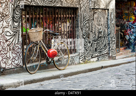 Melbourne's Hosier & Rutledge sont des voies d'un célèbre monument où les artistes de rue sont admis pour décorer les murs. Banque D'Images