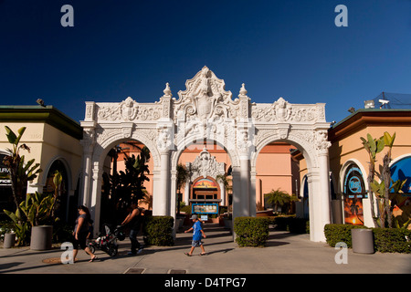 Belmont Park / Wavehouse Athletic Club sur Mission Beach à San Diego, Californie, États-Unis d'Amérique, USA Banque D'Images