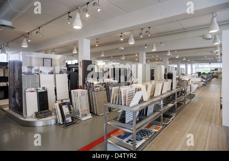 Accueil showroom mobilier le store en Italie Banque D'Images