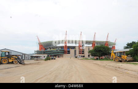 La construction de l'Mbombela Stadium, représenté à Nelspruit, Afrique du Sud, 09 décembre 2009. Le stade peut accueillir 46.000 spectateurs et est du stade de la Coupe du Monde de Football 2010 en Afrique du Sud. Photo : Bernd Weissbrod Banque D'Images