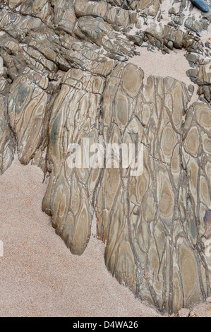 Anneaux de Liesegang dans les roches sédimentaires à Praia da Amoreira la réserve naturelle de la Costa Vicentina Algarve Portugal Europe Banque D'Images