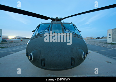 Vue grand angle d'un UH-60 Black Hawk, Tikrit, Iraq. Banque D'Images