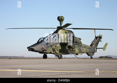 Eurocopter Tigre allemand à l'Aérodrome de Fritzlar, Allemagne, en préparation pour le déploiement en Afghanistan. Banque D'Images