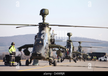 German Tiger Eurocopters à Fritzlar Airfield, Allemagne, en préparation de la campagne d'Afghanistan. Banque D'Images