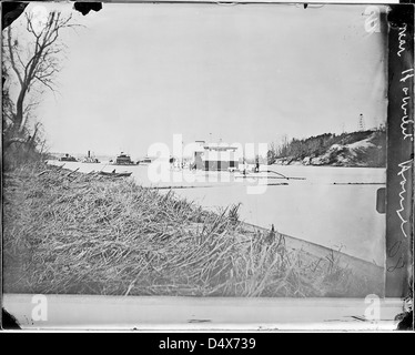 Moniteurs dans la portée de Trent, James River, Virginia. 1864 Banque D'Images