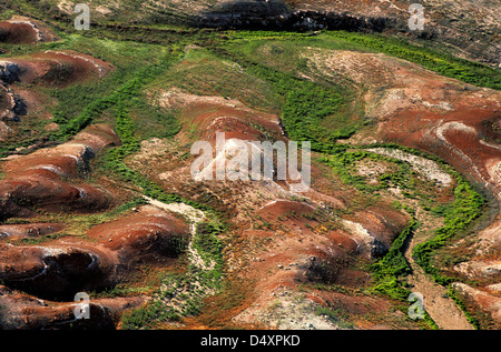 Vue aérienne de la formation rocheuse de Sandhills vu depuis Alstrom Point, normalement submergées sous la ligne de flottaison du Lac Powell Banque D'Images