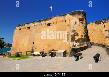 Entrée de Fort Jésus sur l'île de Mombasa, Kenya, Afrique de l'Est Banque D'Images