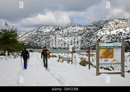 La randonnée en hiver. GR221 Voie. L'île de Majorque. Espagne Banque D'Images
