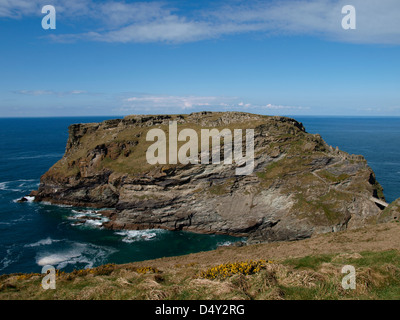 Château de Tintagel et, de l'île Cornwall, UK 2013 Banque D'Images