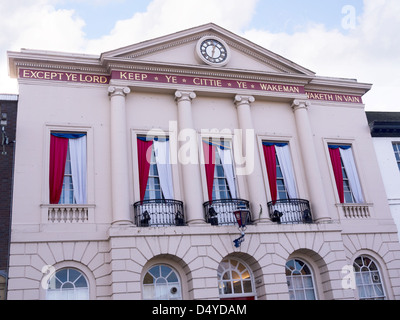 Bâtiments géorgiens dans la ville de Ripon Yorkshire du Nord, une ancienne ville thermale en Angleterre Banque D'Images