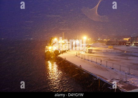 Bateau de pêche chalutier pélagique russe alferas hors de Mourmansk à troms Norvège europe port de Tromso Banque D'Images