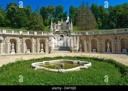 Europe Italie Piémont Turin Savoie Résidence Villa du Roi et Reine Selvaggio Cove Masque de Fontaine la cour d'honneur Banque D'Images