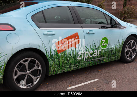 Une Opel Ampera voiture électrique participe à la voiture "zipcar réseau partage- Banque D'Images