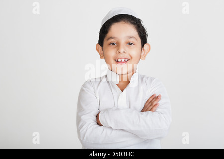 Muslim boy smiling Banque D'Images