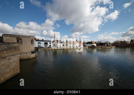 Le quai et Pont St Ives Cambridgeshire Angleterre Banque D'Images