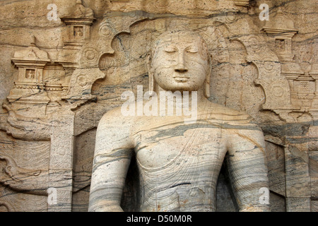 Bouddha assis droit, Galvihara, Sri Lanka Banque D'Images