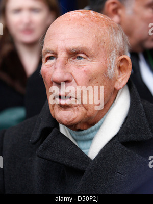 Ex-pilote de course , Sir Stirling Moss au service commémoratif pour le professeur Sid Watkins, ancien délégué médical de Formule Un, LONDON, UK Banque D'Images