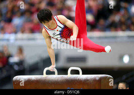 Kato Ryohei, le 17 novembre 2012 - La gymnastique artistique : pendant les Jeux Olympiques de Londres le rapport de rendement à l'événement central, Gymnase Municipal d'Osaka (Photo par Akihiro Sugimoto/AFLO SPORT) Banque D'Images