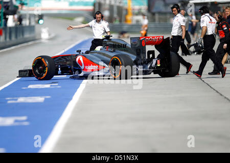 Sport Automobile : Championnat du Monde de Formule 1 de la FIA 2013, Grand Prix de Malaisie, # 6 Sergio Perez (MEX, Vodafone McLaren Mercedes), Banque D'Images