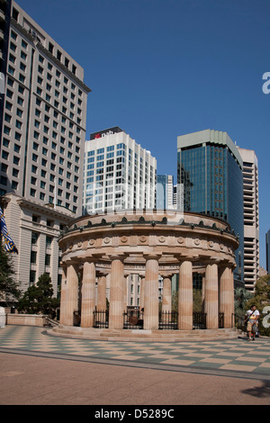 Le culte du souvenir est situé dans l'Australie Queensland Brisbane Anzac Square Banque D'Images