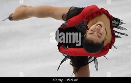 Mao Asada du Japon effectue son patinage libre au cours de la compétition de patinage artistique au Pacific Coliseum Durant les Jeux Olympiques de Vancouver en 2010, Vancouver, Canada, 25 février 2010. Photo : Daniel Karmann Banque D'Images